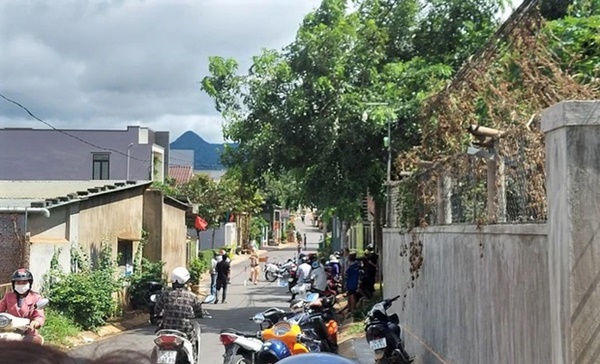 Công an Quảng Trị bắt khẩn cấp Quân Idol cùng nhiều đối tượng-2