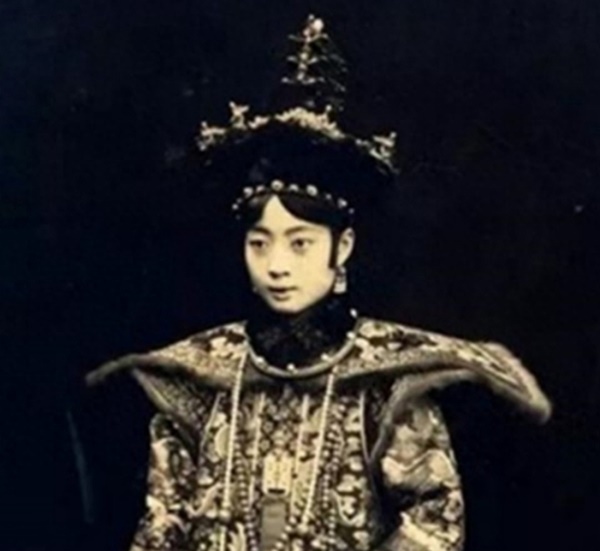 Số phận bi thảm của Hoàng hậu cuối cùng trong lịch sử Trung Hoa: Bị Hoàng đế lạnh nhạt, giây phút cuối đời trải qua trong ngục tù-2