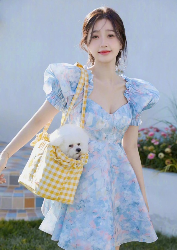 Style đời thường của 3 tiểu hoa 95” Cbiz: Triệu Lộ Tư - Trương Tịnh Nghi trẻ trung, Ngu Thư Hân hoá fashionista-15