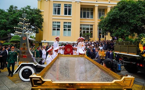 Tiễn đưa Phó Thủ tướng Lê Văn Thành về nơi an nghỉ cuối cùng-5