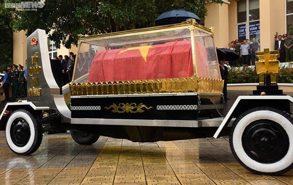 Tiễn đưa Phó Thủ tướng Lê Văn Thành về nơi an nghỉ cuối cùng-8