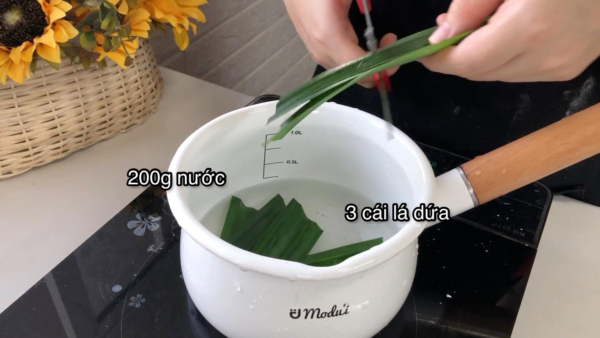 Học mẹ đảm Hà thành cách nấu chè bưởi cốm dừa cho mùa Vu Lan-30