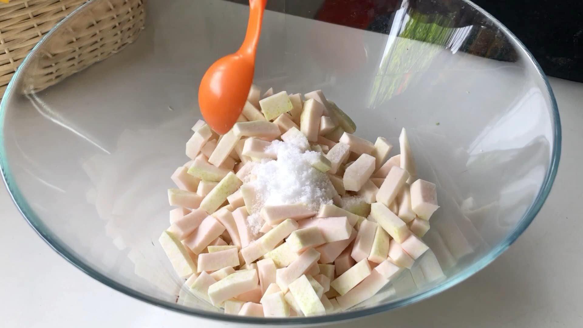 Học mẹ đảm Hà thành cách nấu chè bưởi cốm dừa cho mùa Vu Lan-6