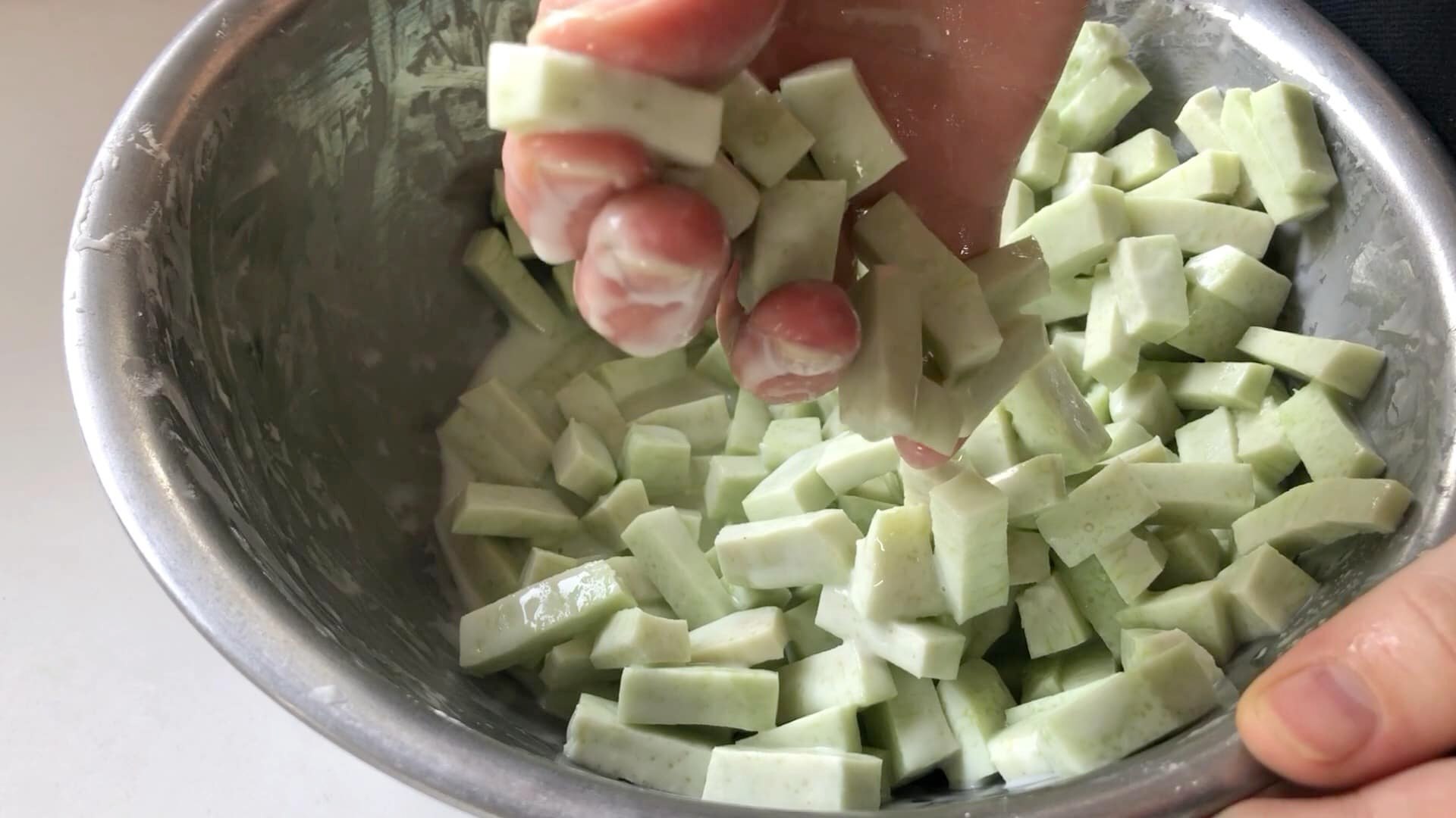 Học mẹ đảm Hà thành cách nấu chè bưởi cốm dừa cho mùa Vu Lan-16