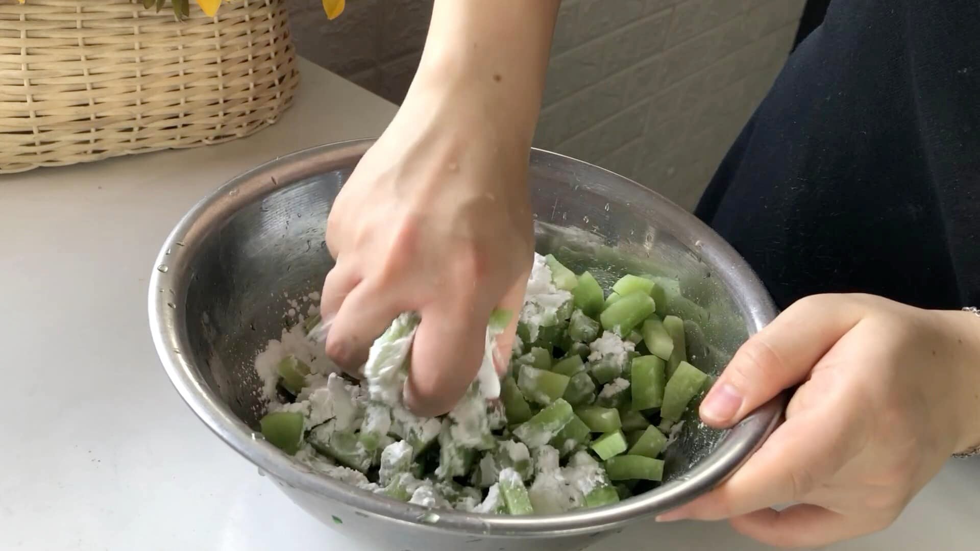 Học mẹ đảm Hà thành cách nấu chè bưởi cốm dừa cho mùa Vu Lan-14