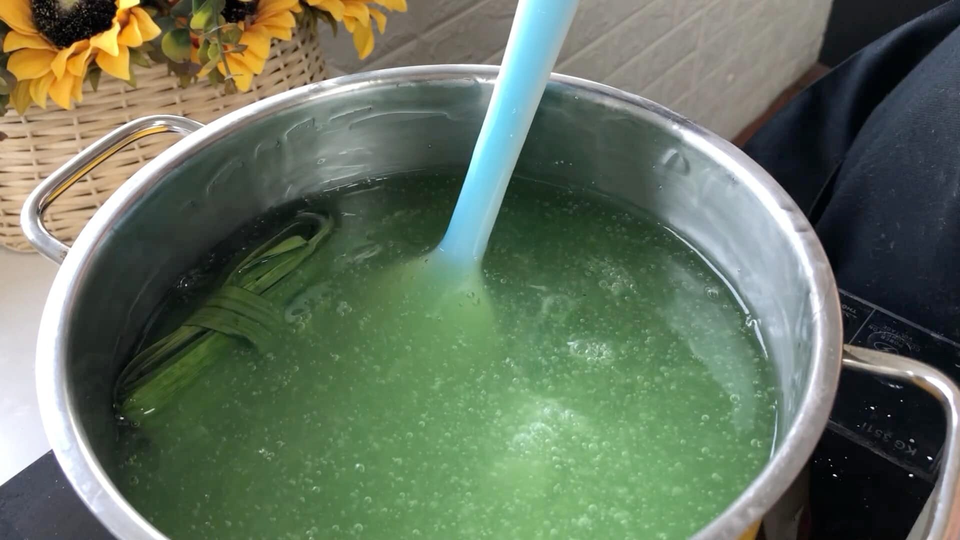 Học mẹ đảm Hà thành cách nấu chè bưởi cốm dừa cho mùa Vu Lan-24