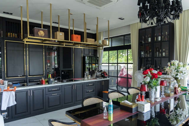 Phòng tổng thống trong căn biệt thự 305 M2 của diễn viên Quốc Trường-8