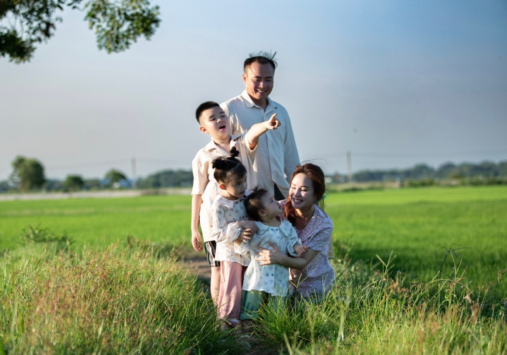 Vy Oanh thuyết phục ông xã quay MV tặng các con-2