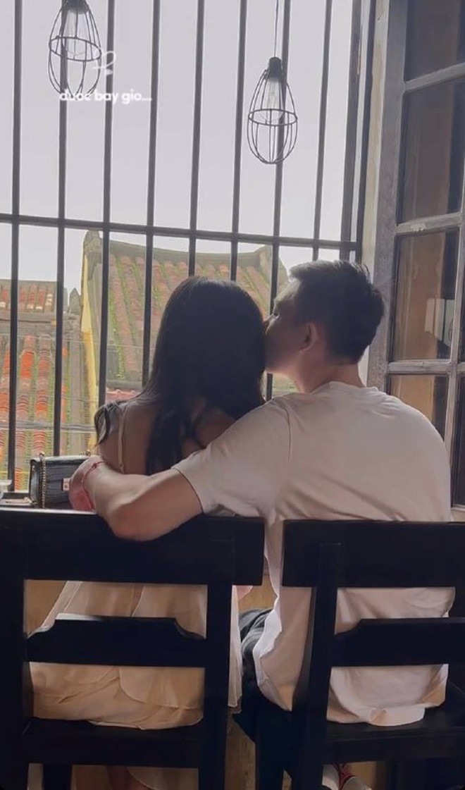 Chuyện tình chị ơi anh yêu em của Quan Văn Chuẩn: Bạn gái thạc sĩ xinh đẹp, tràn ngập ảnh tình tứ-10