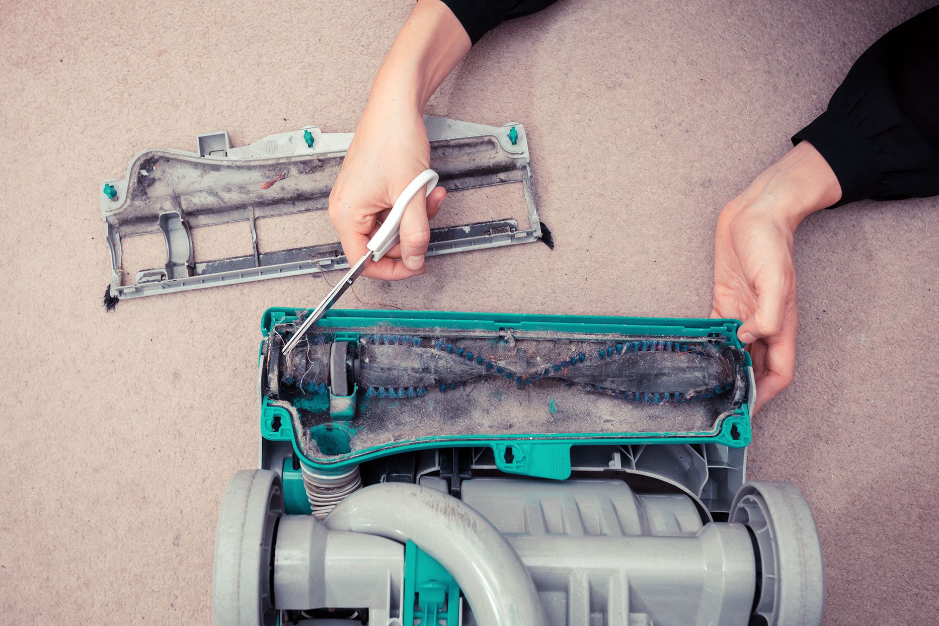 4 signs it's time to replace your vacuum cleaner-2