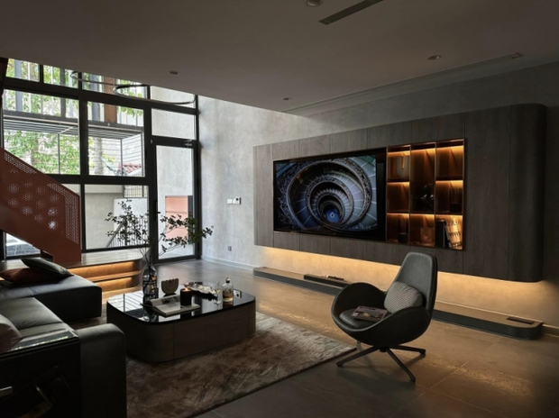 Bên trong biệt thự 5 tầng của JustaTee: Góc nào cũng xịn đét, được gọi là tụ điểm giải trí của giới rap Việt bởi 1 lý do-5