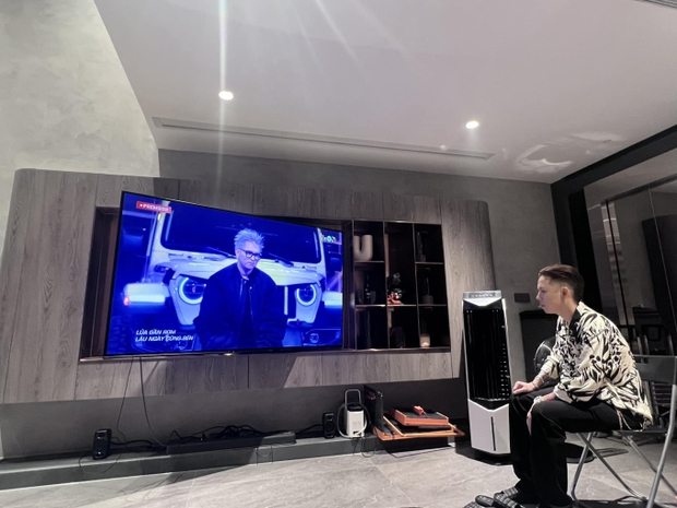 Bên trong biệt thự 5 tầng của JustaTee: Góc nào cũng xịn đét, được gọi là tụ điểm giải trí của giới rap Việt bởi 1 lý do-13