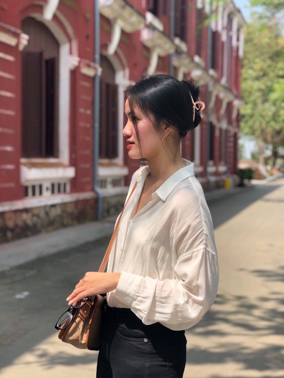 So kè nhan sắc đời thường của Lê Hoàng Phương và 4 Á hậu: Tân Hoa hậu có lép vế trước mỹ nhân đập mặt xây lại?-9