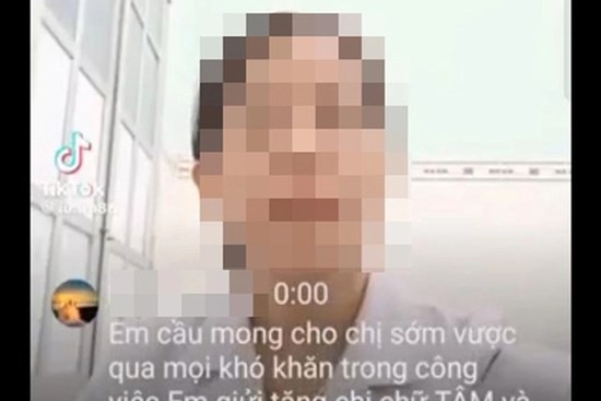 Nữ nhân viên y tế uống thuốc tự tử sau khi tố cáo lãnh đạo