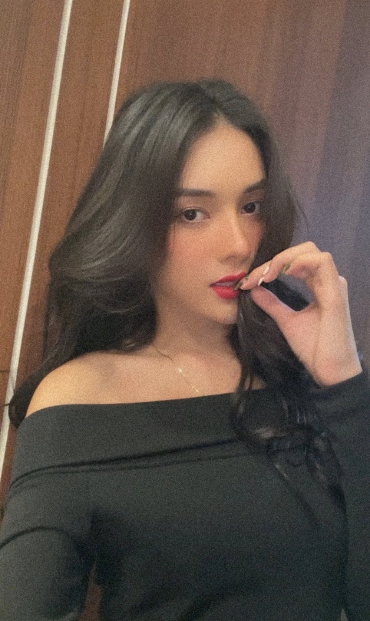 Á hậu Hồng Hạnh của Miss Grand Vietnam 2023: Sửa mũi, nhấn mí, tiêm filler để có nhan sắc chuẩn beauty queen-12