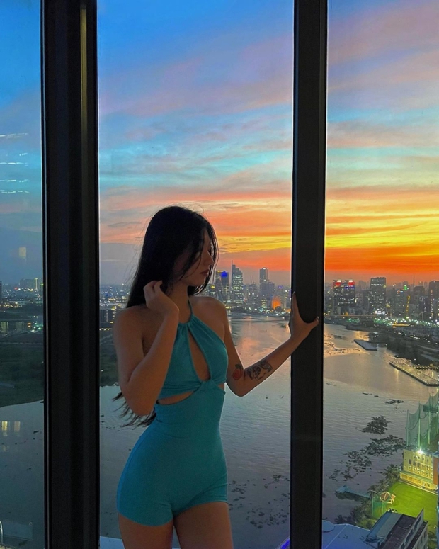 Hơn 94 triệu lượt xem chiếc” phòng ngủ tường kính view khủng ngắm Bitexco, danh tính chủ nhân gây bất ngờ-5