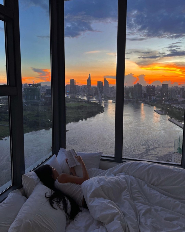 Hơn 94 triệu lượt xem chiếc” phòng ngủ tường kính view khủng ngắm Bitexco, danh tính chủ nhân gây bất ngờ-6