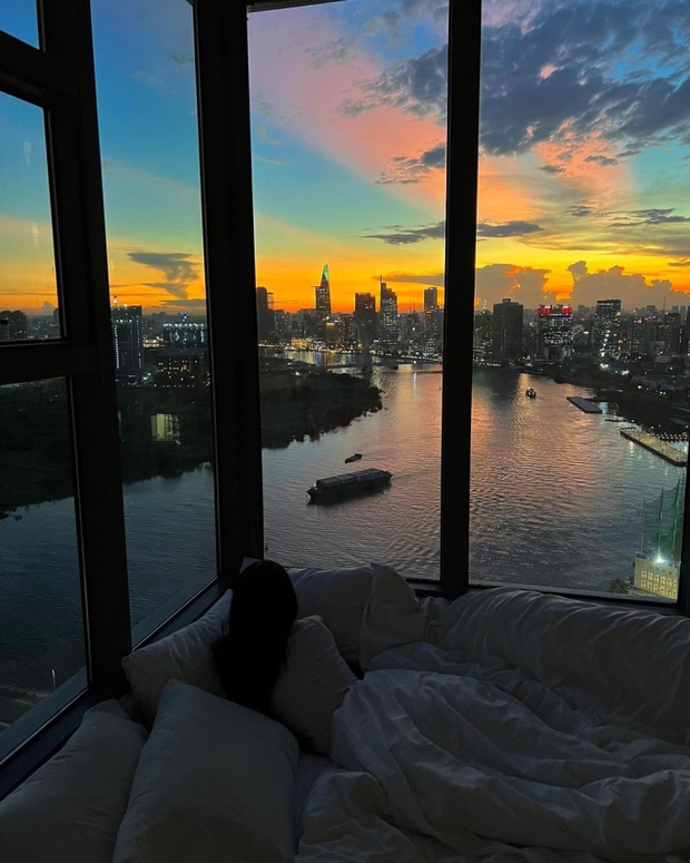 Hơn 94 triệu lượt xem chiếc” phòng ngủ tường kính view khủng ngắm Bitexco, danh tính chủ nhân gây bất ngờ-7