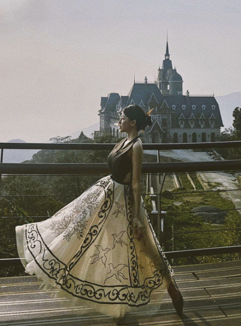 Hot boy Đội tuyển Việt Nam công khai hẹn hò bạn gái đa tài-11