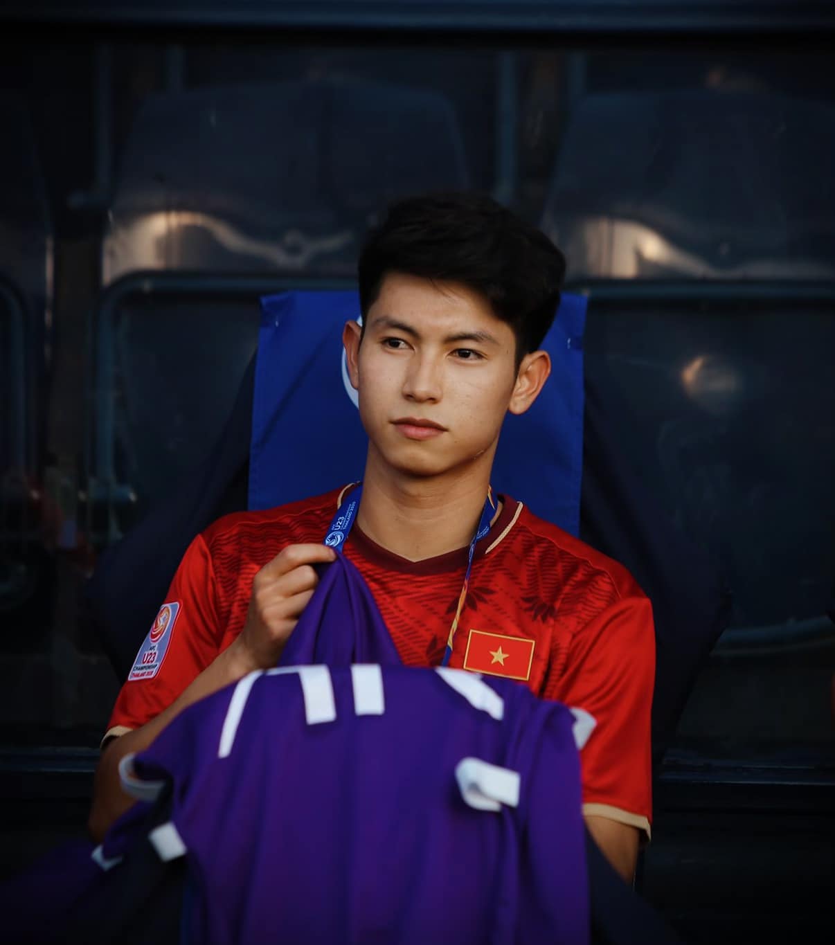 Hot boy Đội tuyển Việt Nam công khai hẹn hò bạn gái đa tài-12