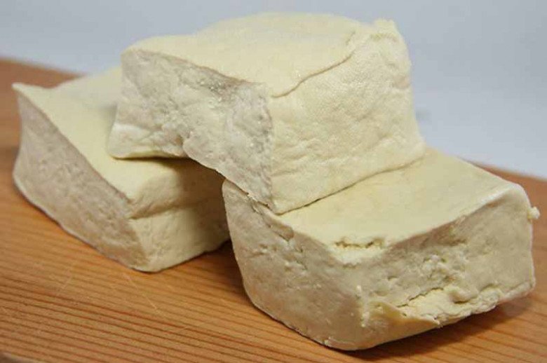 Rán đậu đừng cho trực tiếp vào chảo, thêm 2 bước này miếng nào cũng vàng ruộm, không bao giờ nát-4