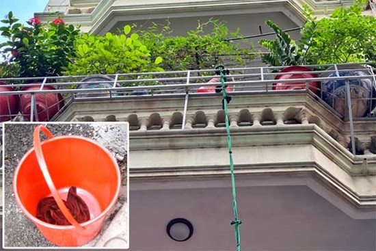 Cháy nhà ở Hà Nội: Bà kể khoảnh khắc đặt cháu vào xô rồi thả dây từ tầng 3