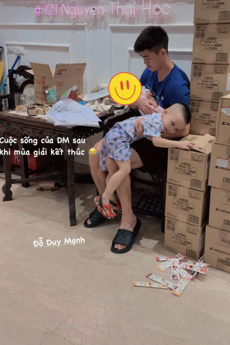 Gia đình Quang Hải, Văn Hậu tụ tập liên hoan, Văn Đức đưa con về quê ăn Rằm tháng 7-9