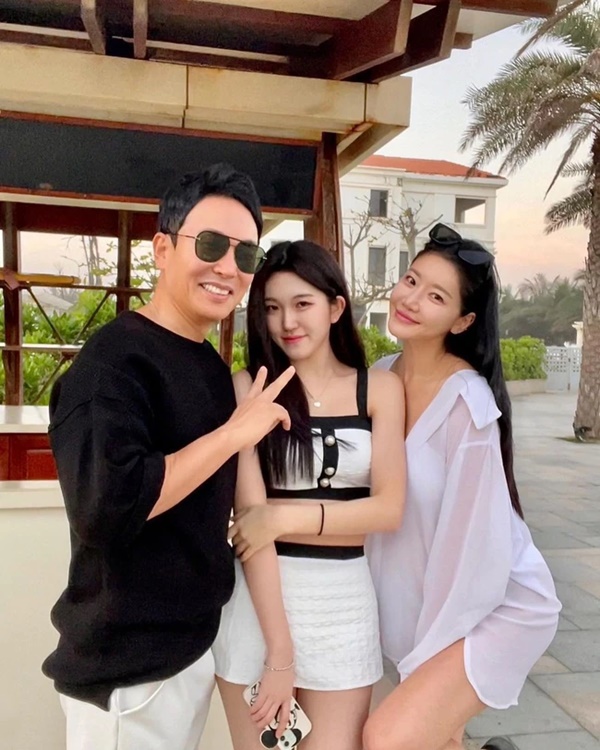 Bà mẹ Hàn Quốc gây sốt vì 50 tuổi vẫn trẻ như gái 20, tiết lộ 3 môn thể thao chống lão hóa rất tốt-2