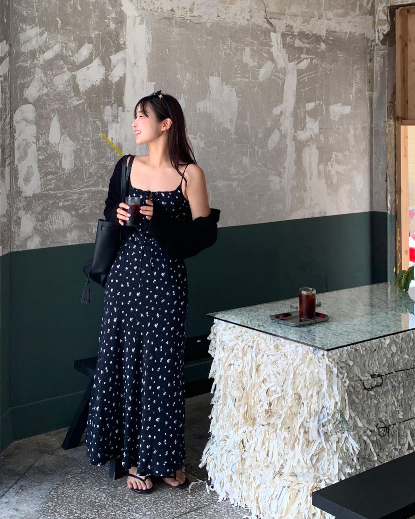 10 cách diện váy họa tiết nổi bật và tinh tế trong mùa thu-6