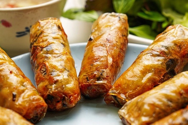 Chỉ cần thêm 1 nguyên liệu này, món nem rán sẽ ngon ngọt bất ngờ-1
