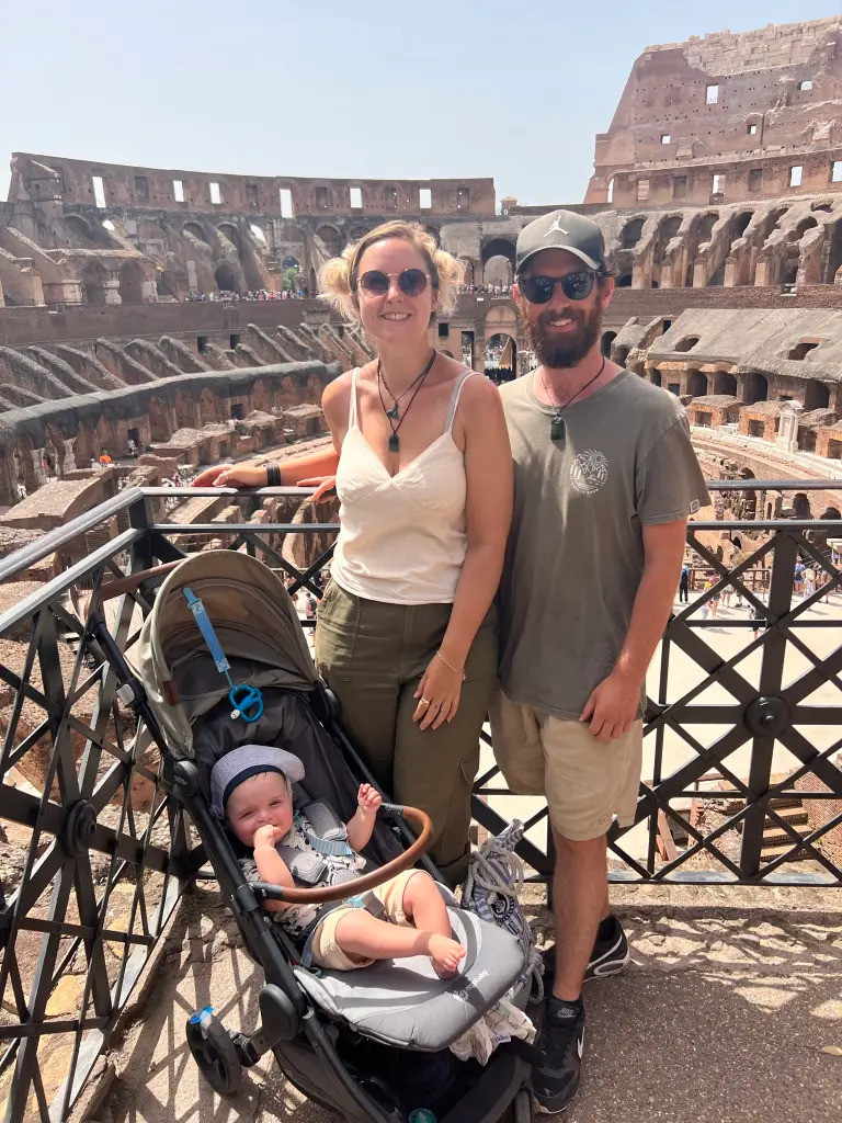 Em bé 11 tháng chu du 23 quốc gia trên thế giới trong chưa đầy một năm-3