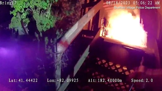 Đi tuần lúc 5h sáng, anh cảnh sát cứu mạng gia chủ trong đám cháy-4