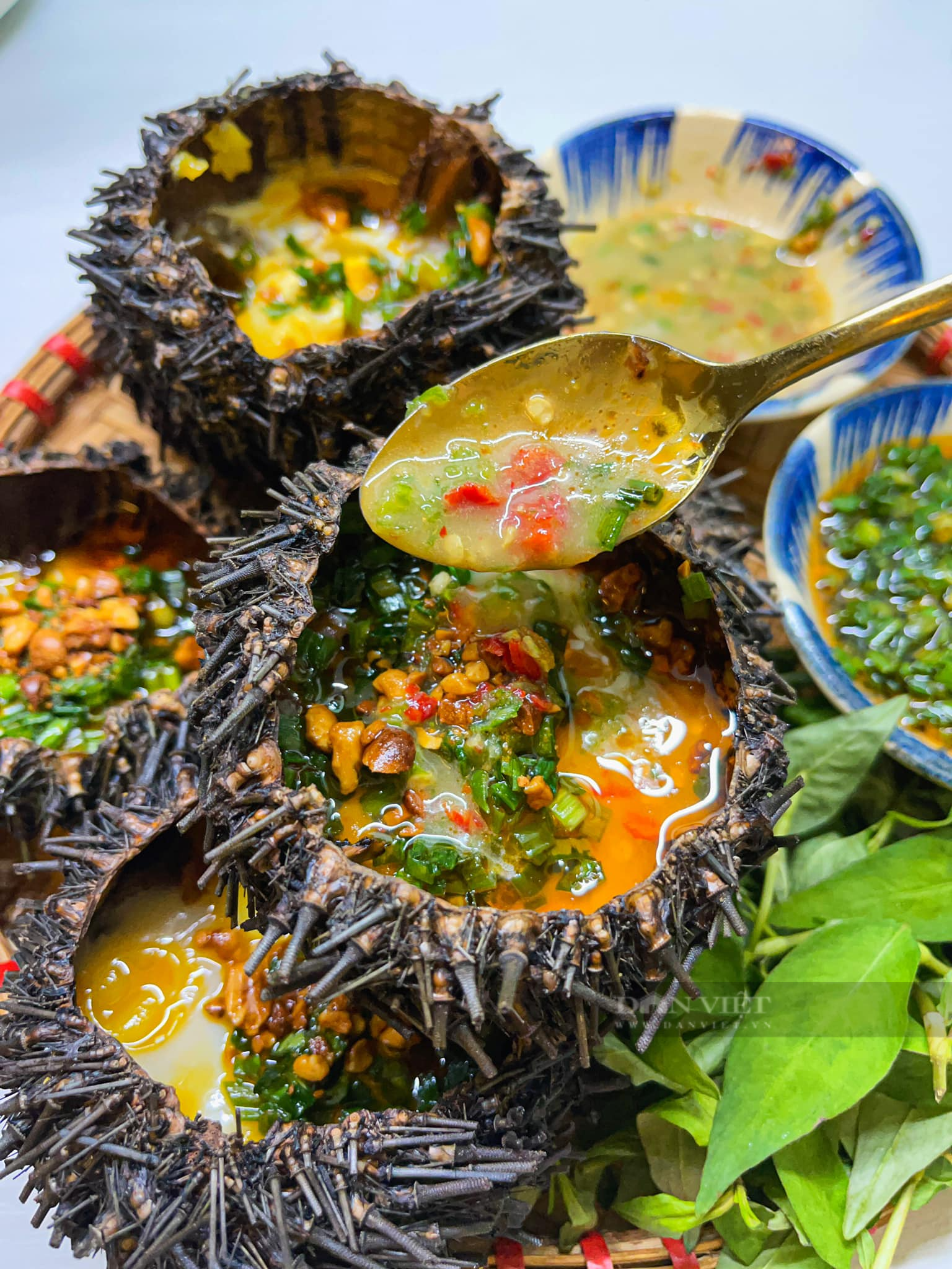 Loài vật xấu xí, được coi như nhân sâm của biển”, thần dược của quý ông, nướng mỡ hành cực ngon-3