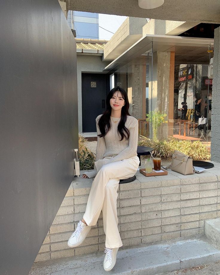 4 kiểu giày dễ tính giúp chị em mặc gì cũng đẹp-1