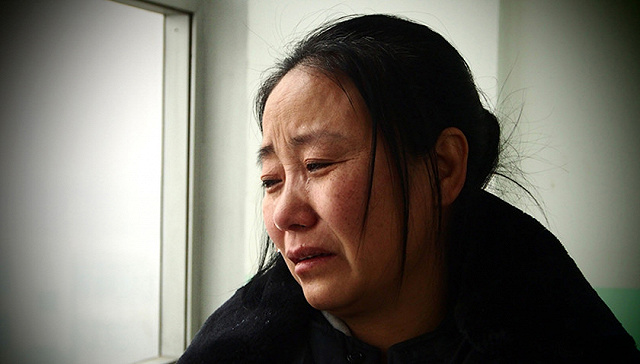 Người phụ nữ nhận nuôi hơn trăm đứa trẻ mồ côi, được ca tụng là Bồ tát sống, 20 năm sau bị vạch trần sói đột lốt thiện lành-6