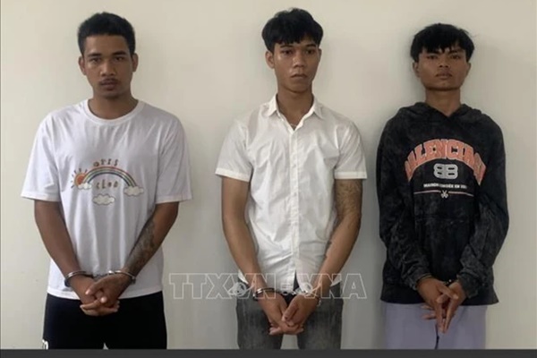 Tây Ninh: Bắt giữ ba nghi can dùng súng cướp ngân hàng-1