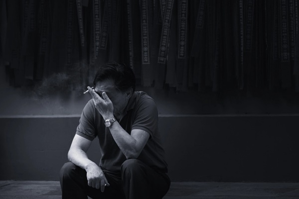 Chồng tôi bị bố mẹ đẻ đối xử quá bất công-1