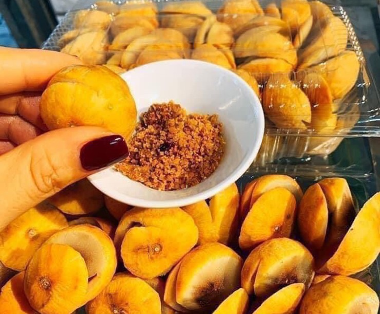 Sấu chín giá cao, chị em đua nhau mua, dân buôn không đủ hàng bán-3