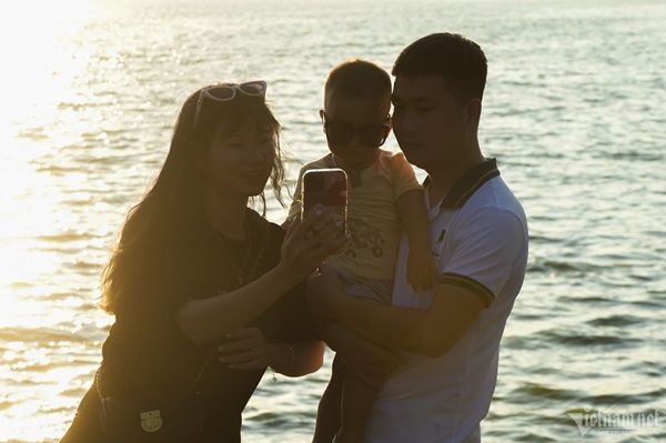 Phố phường Hà Nội thanh bình ngày nghỉ lễ Quốc khánh-7