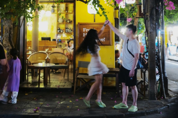 Tô Sa đang tính cưới, người yêu không phải quản lý showroom ô tô ở Người Ấy Là Ai”-3