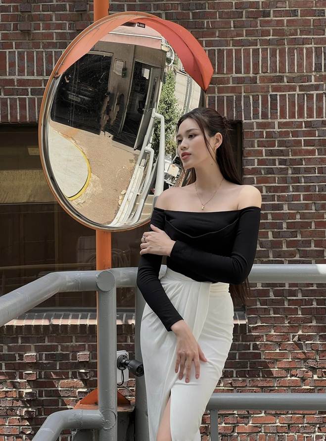 Hoa hậu Đỗ Thị Hà chuộng váy siêu ngắn, khoe chân dài 1m11-3