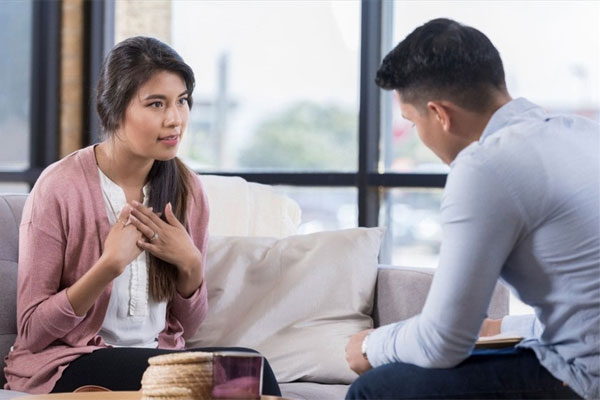 Khi phân chia tài sản, chị gái ứa nước mắt kể về thân thế của mình-2