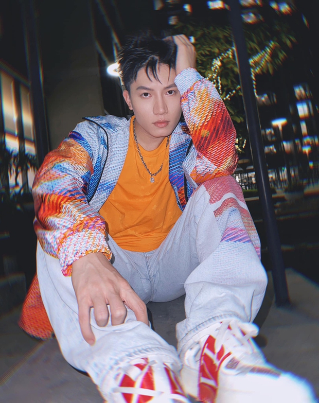 Voi Bản Đôn lộ nguyên hình ở Ca Sĩ Mặt Nạ, giọng hát đặc trưng chỉ đúng một người!-2