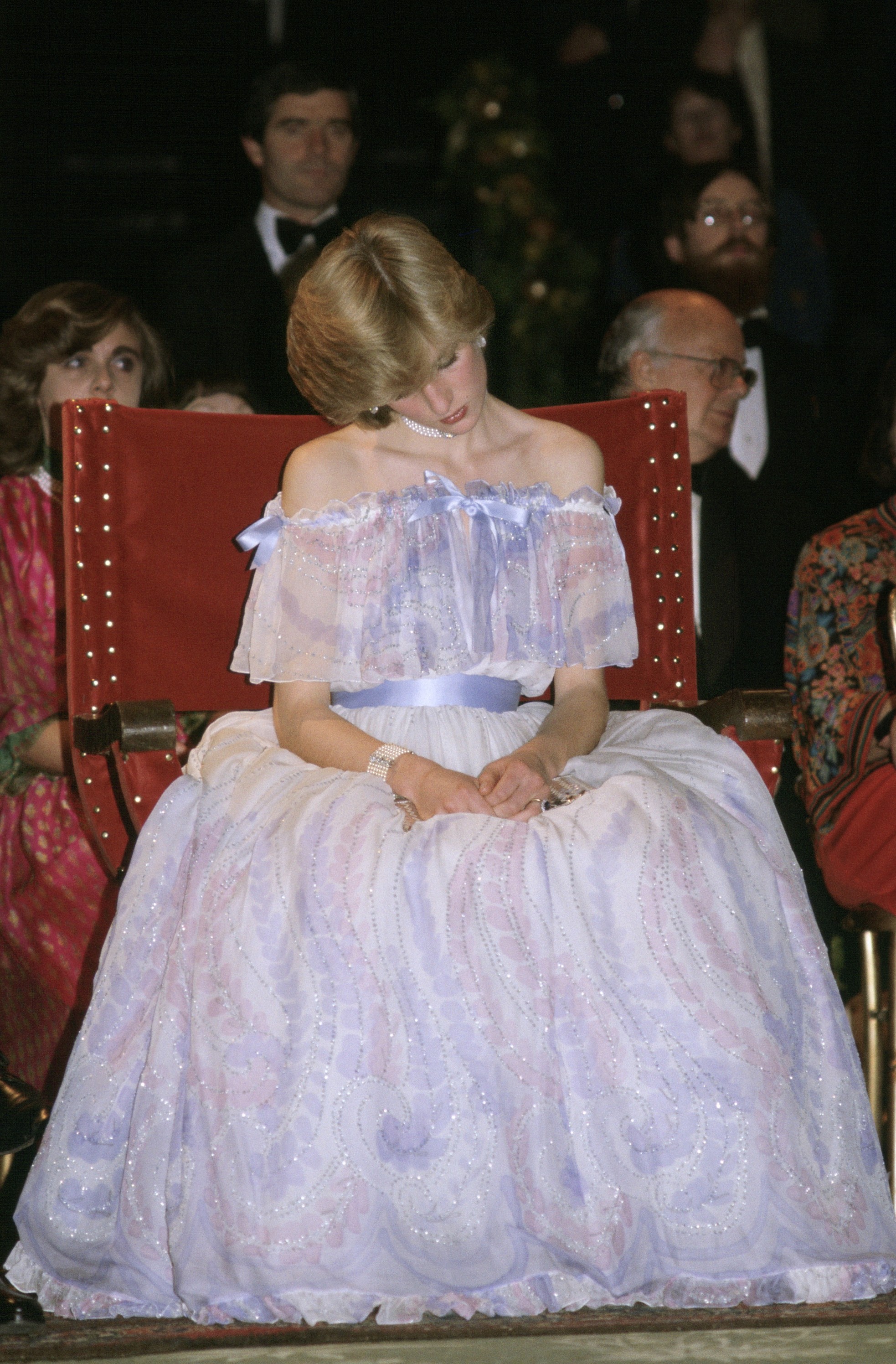 Qua đời 26 năm, hình ảnh Công nương Diana vẫn đầy sức hút-7