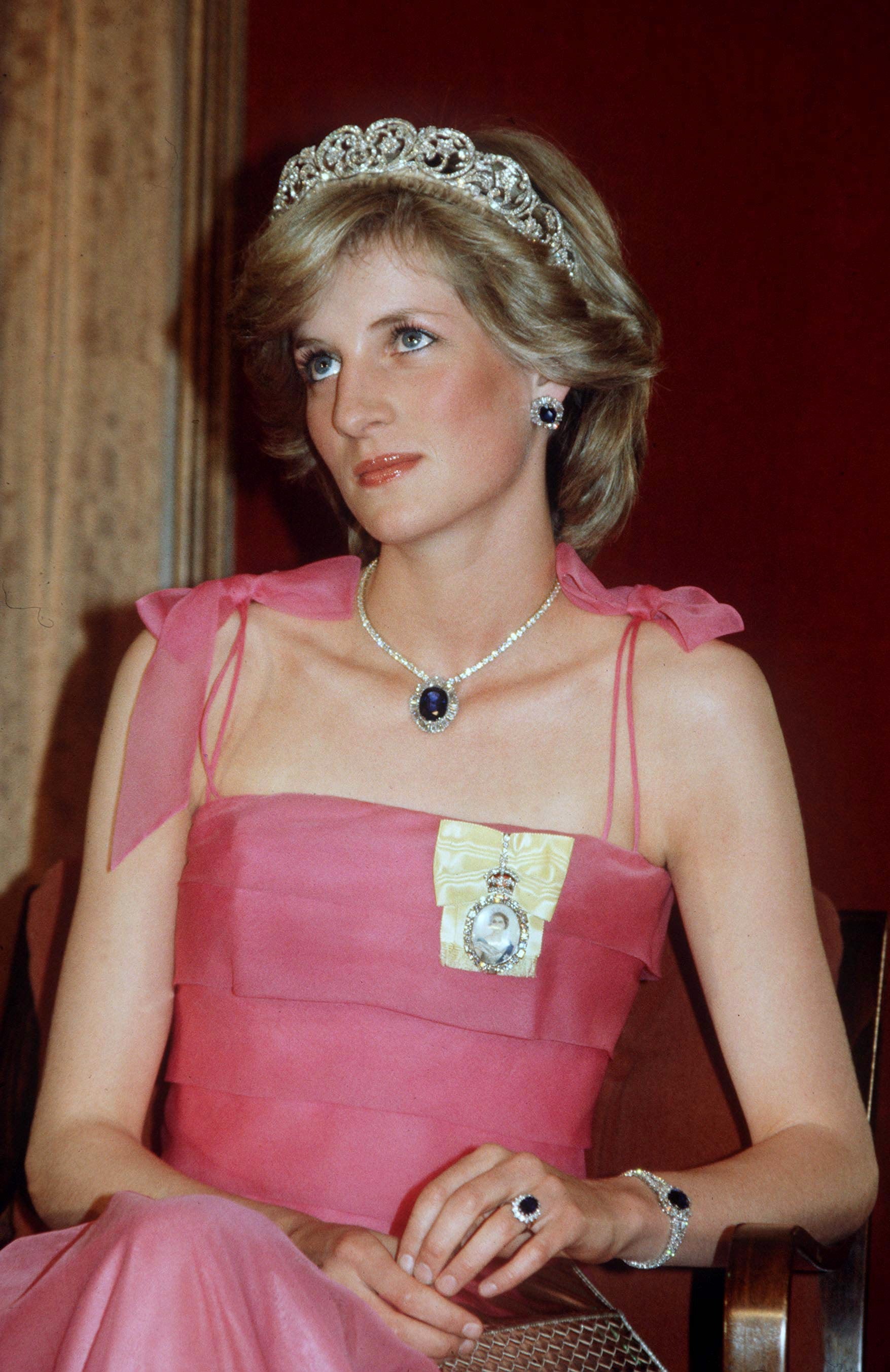Qua đời 26 năm, hình ảnh Công nương Diana vẫn đầy sức hút-9