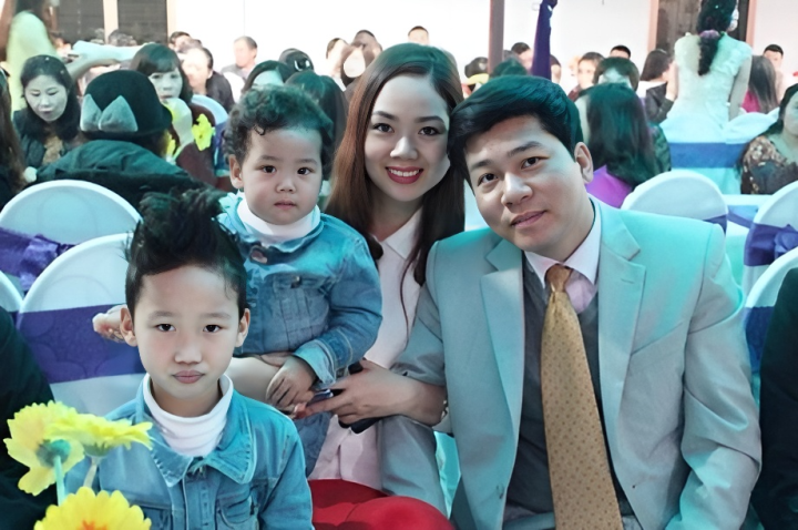 Cuộc sống sau 21 năm đăng quang của Hoa hậu Việt Nam bí ẩn nhất showbiz-3