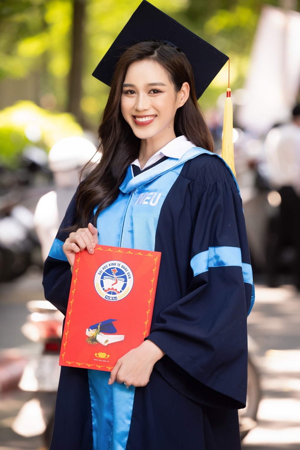 Hoa hậu Đỗ Thị Hà: Nếu ai đó yêu tôi thật lòng, họ sẽ không bị áp lực-3