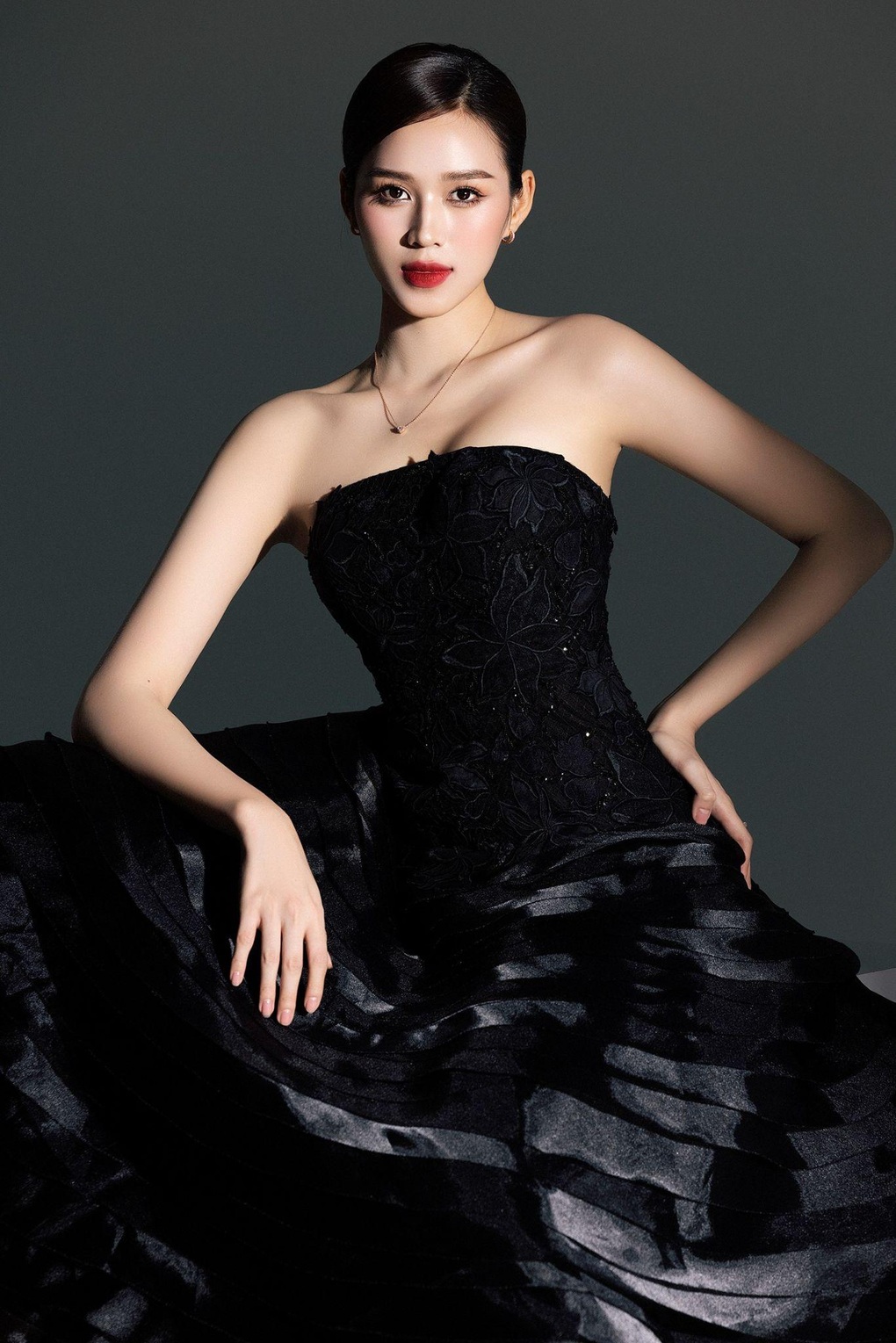 Hoa hậu Đỗ Thị Hà: Nếu ai đó yêu tôi thật lòng, họ sẽ không bị áp lực-4