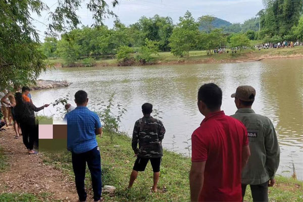 Cháu bé đi cùng bố không may rơi xuống suối tử vong-1