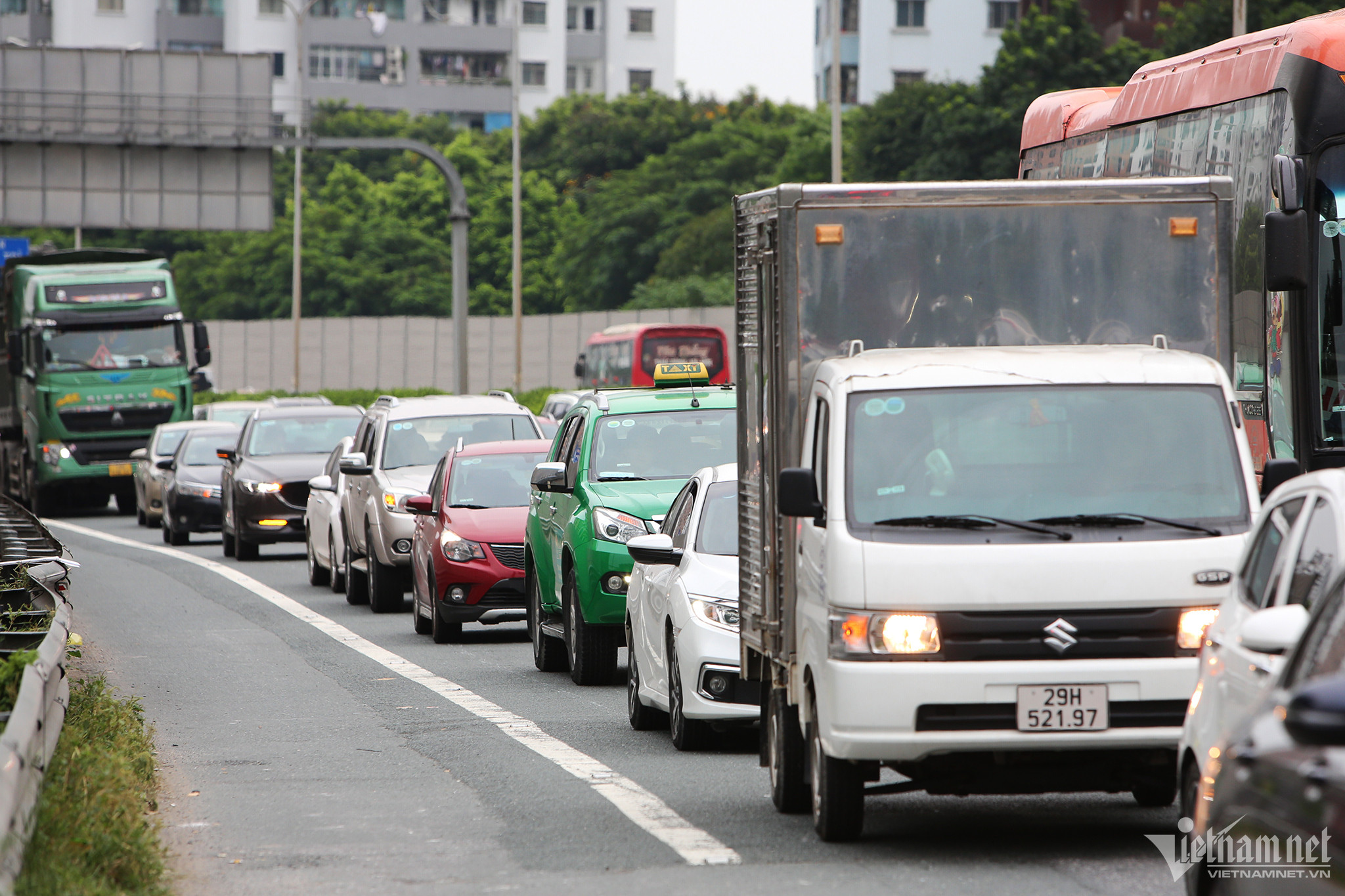 Chưa kết thúc nghỉ lễ, các cửa ngõ về Hà Nội ùn tắc kéo dài-12